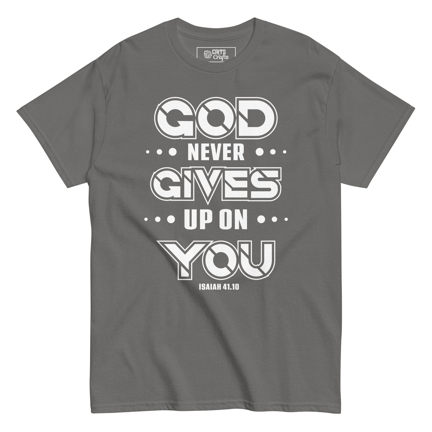 God never gives up - Men's classic tee